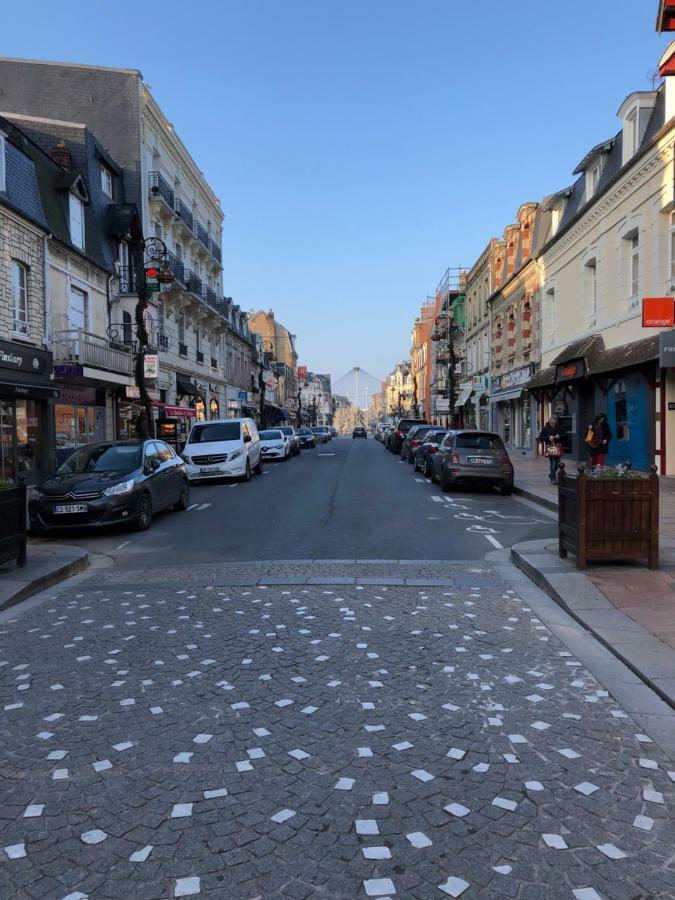 L'Ideal 9 Deauville Exterior photo