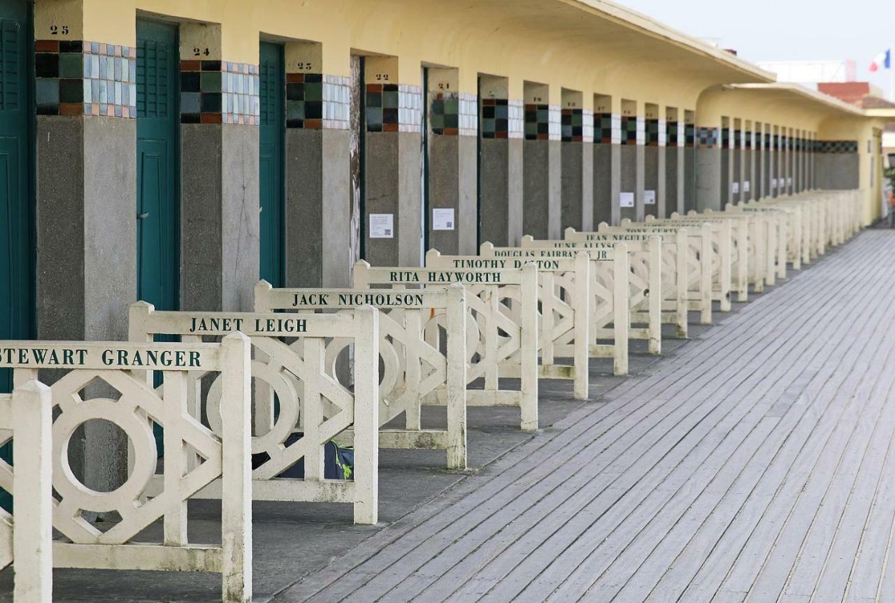 L'Ideal 9 Deauville Exterior photo